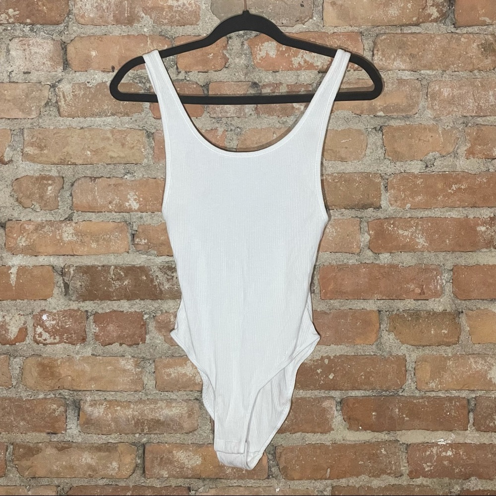 UO- Scoop Neck White Bodysuit with Low Back - S